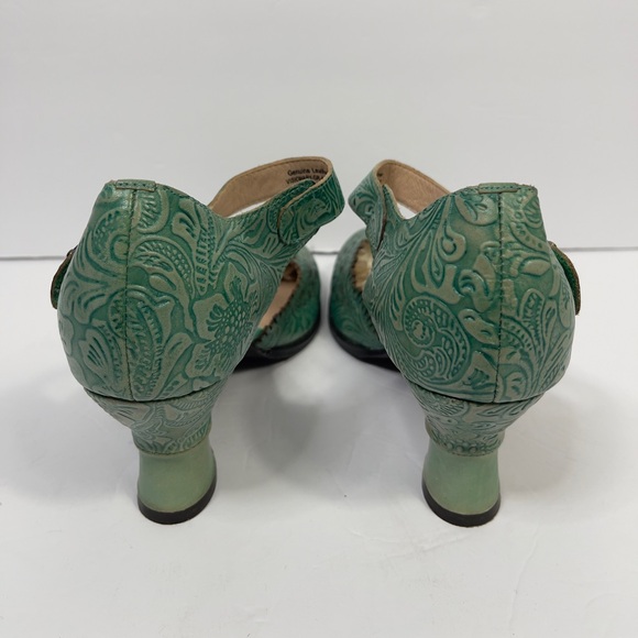 Spring Step Green Floral Heels - Picture 3 of 8